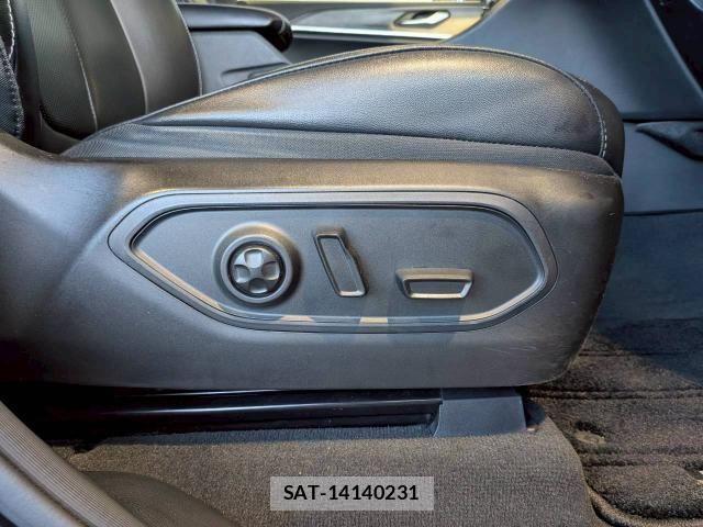 Jeep GRAND CHEROKEE 2024-01 8130662-19