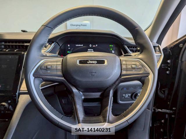 Jeep GRAND CHEROKEE 2024-01 8130662-24
