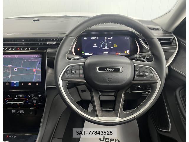 Jeep GRAND CHEROKEE 2023-11 8207998-11