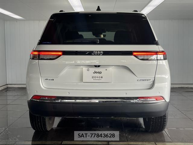 Jeep GRAND CHEROKEE 2023-11 8207998-15