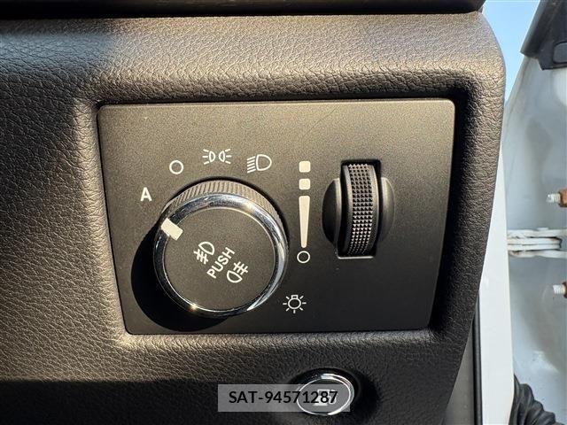 Jeep GRAND CHEROKEE 2017-10 8208000-20