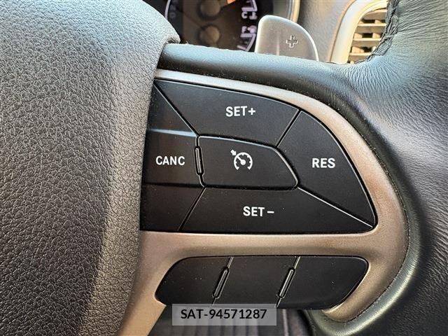 Jeep GRAND CHEROKEE 2017-10 8208000-21