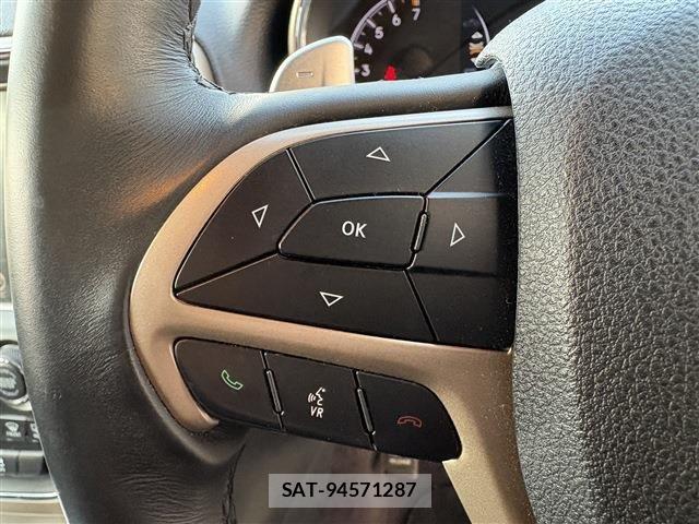 Jeep GRAND CHEROKEE 2017-10 8208000-22