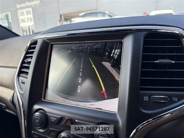Jeep GRAND CHEROKEE 2017-10 8208000-23