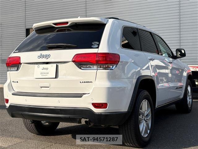 Jeep GRAND CHEROKEE 2017-10 8208000-4