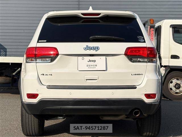 Jeep GRAND CHEROKEE 2017-10 8208000-5