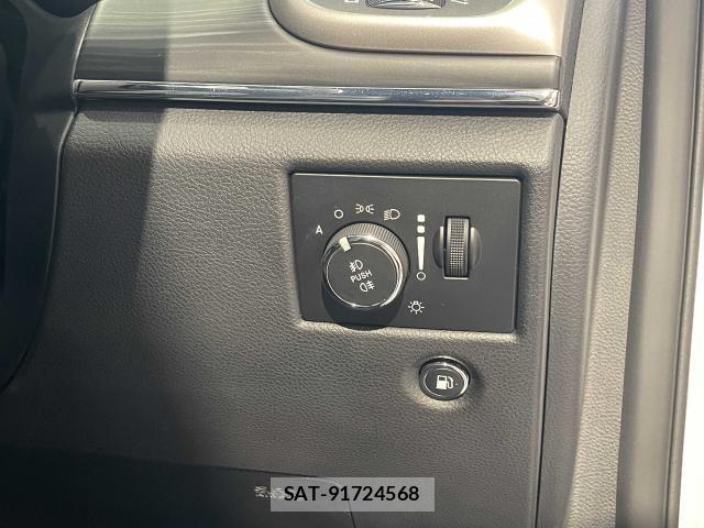 Jeep GRAND CHEROKEE 2019-08 8230429-13