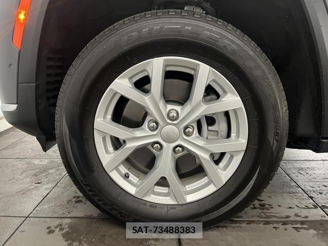 Jeep GRAND CHEROKEE 2023-02 8336305-16