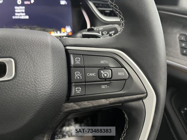 Jeep GRAND CHEROKEE 2023-02 8336305-7