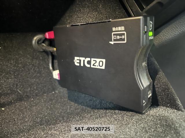 Jeep GRAND CHEROKEE 2024-02 8354728-8