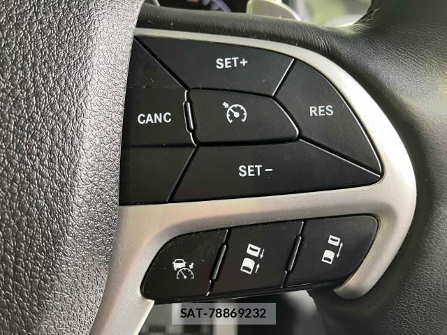 Jeep GRAND CHEROKEE 2018-07 8354736-15