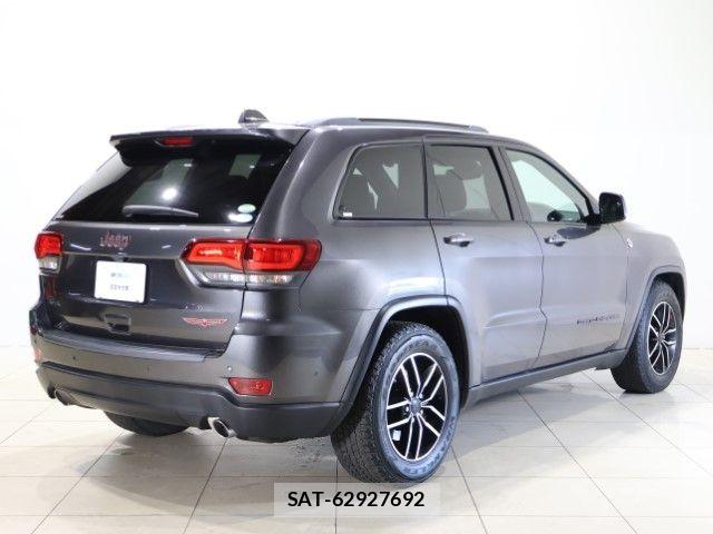 Jeep GRAND CHEROKEE 2020-09 8366433-1