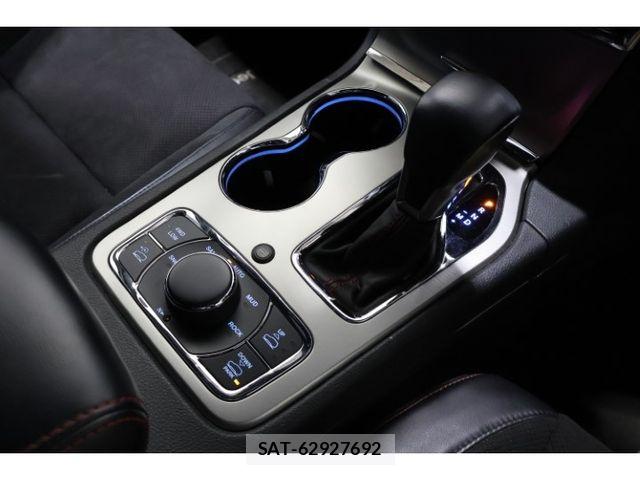 Jeep GRAND CHEROKEE 2020-09 8366433-23
