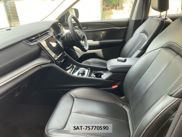 Jeep GRAND CHEROKEE 2025-03 8366432-11