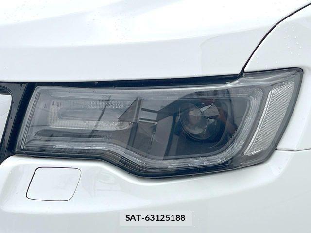 Jeep GRAND CHEROKEE 2017-06 8366436-12
