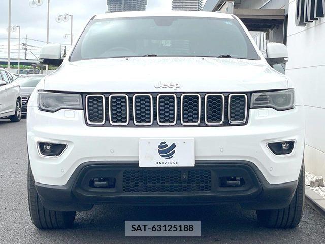 Jeep GRAND CHEROKEE 2017-06 8366436-14