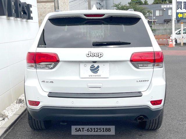 Jeep GRAND CHEROKEE 2017-06 8366436-15