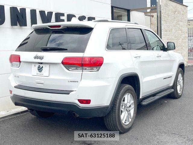 Jeep GRAND CHEROKEE 2017-06 8366436-17