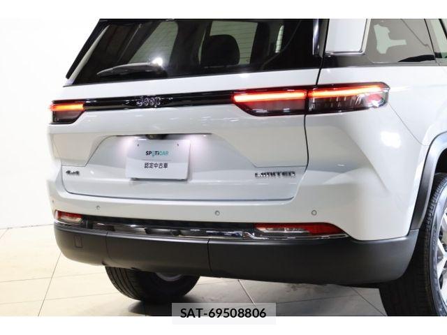 Jeep GRAND CHEROKEE 2023-08 8438242-16