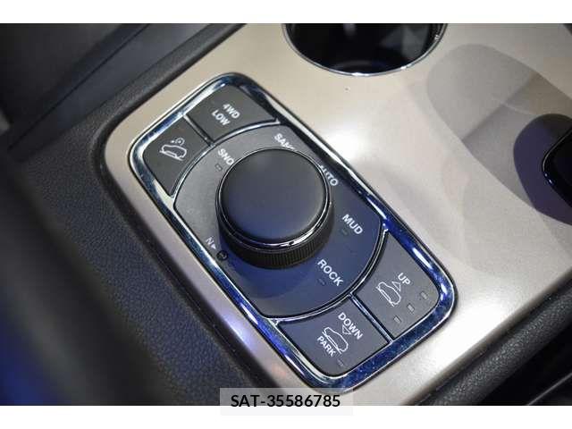 Jeep GRAND CHEROKEE 2016-03 8659596-9