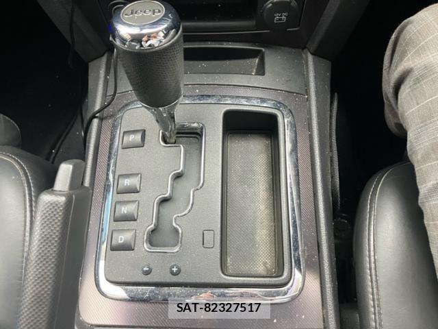 Jeep GRAND CHEROKEE 2010-09 8742908-22