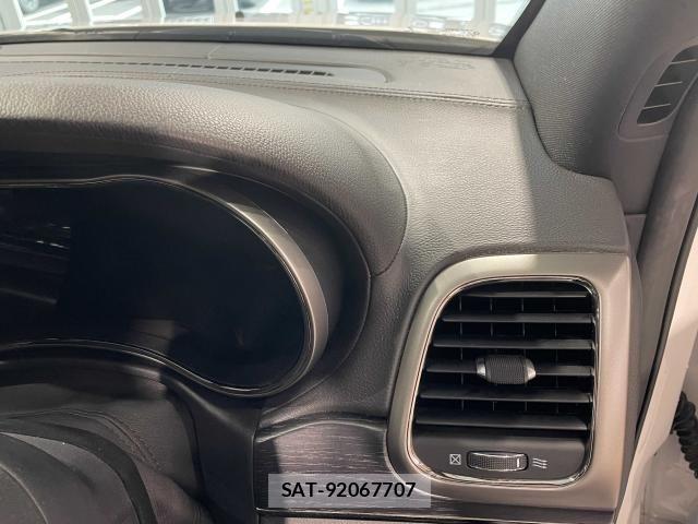 Jeep GRAND CHEROKEE 2019-02 8742897-17