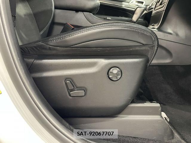 Jeep GRAND CHEROKEE 2019-02 8742897-19