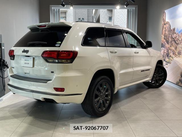 Jeep GRAND CHEROKEE 2019-02 8742897-2