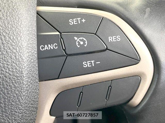 Jeep GRAND CHEROKEE 2017-06 8742901-3