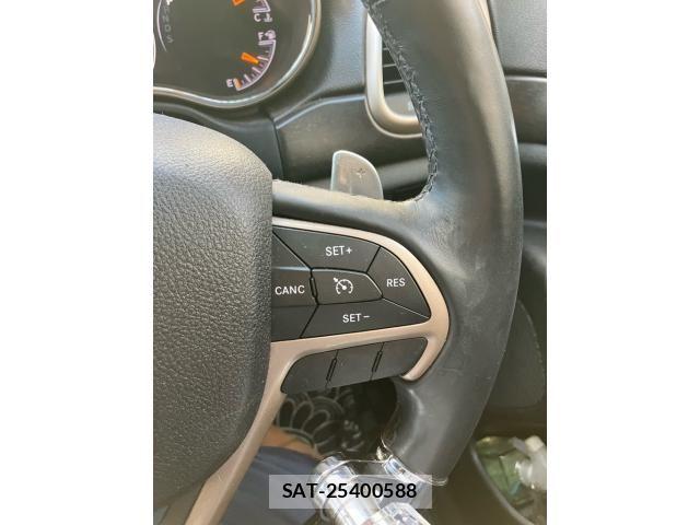 Jeep GRAND CHEROKEE 2015-01 8742912-17