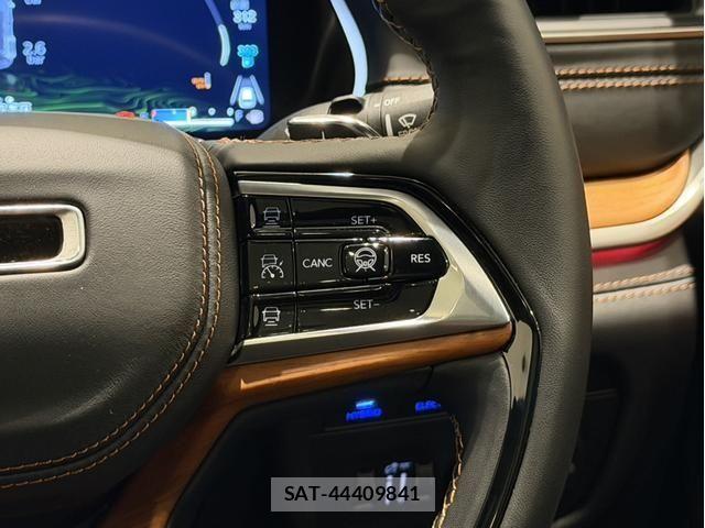 Jeep GRAND CHEROKEE 2024-04 8829599-8