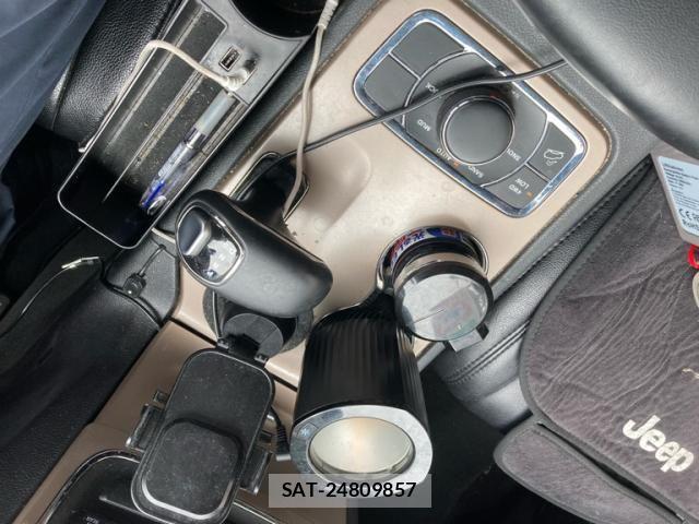 Jeep GRAND CHEROKEE 2016-03 8880209-15