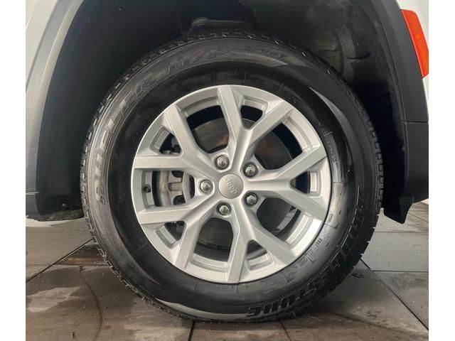 Jeep GRAND CHEROKEE 2023-01 1546133-18