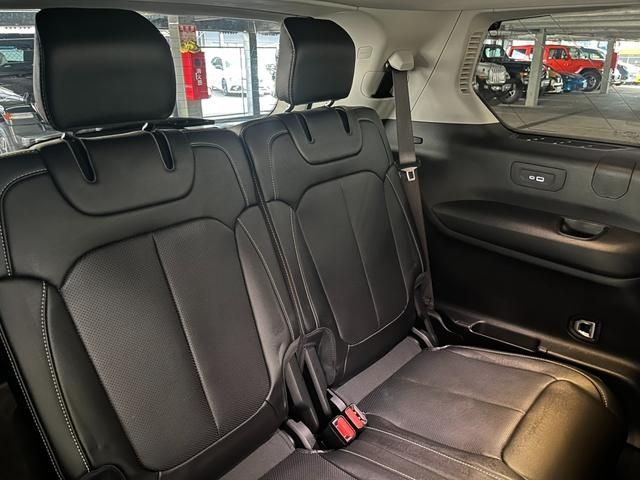 Jeep GRAND CHEROKEE 2023-01 1546133-5