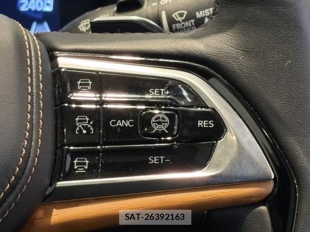 Jeep GRAND CHEROKEE 2025-04 7020654-11