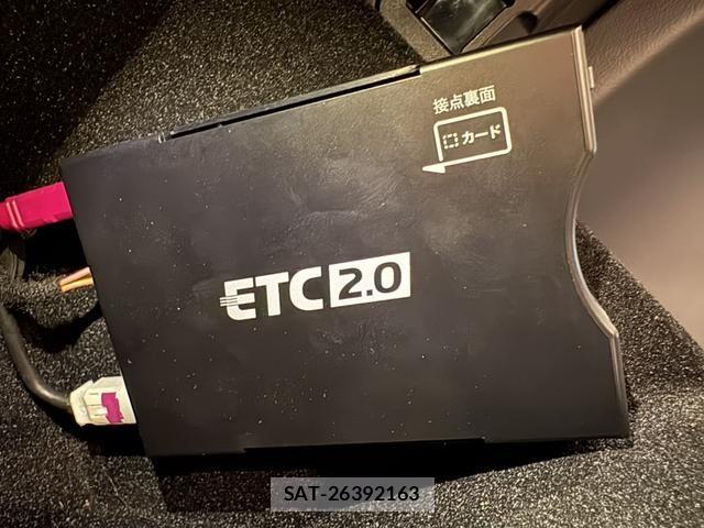 Jeep GRAND CHEROKEE 2025-04 7020654-18