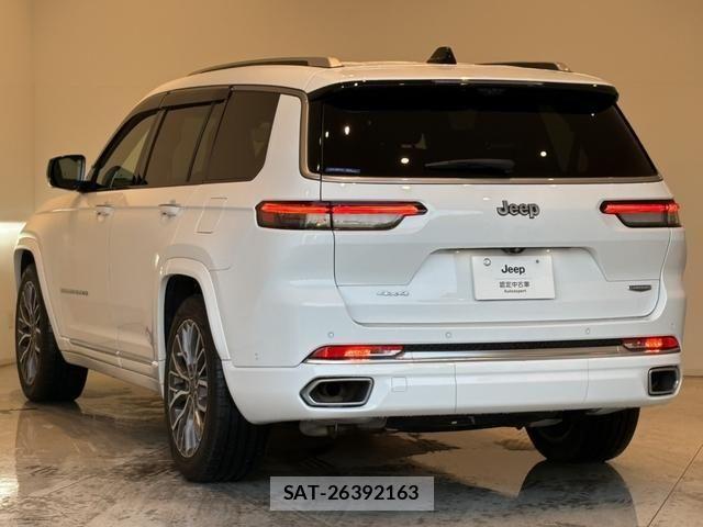 Jeep GRAND CHEROKEE 2025-04 7020654-2