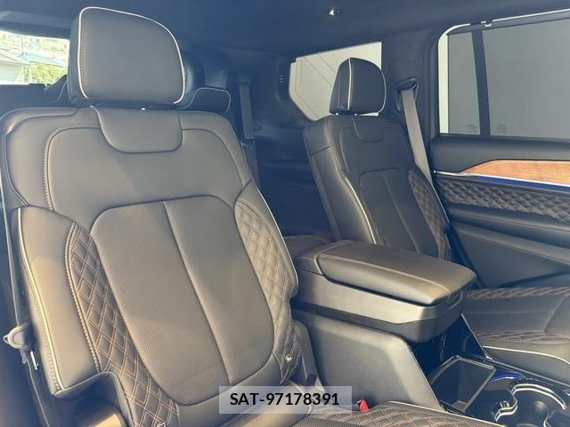 Jeep GRAND CHEROKEE 2024-08 7220045-4