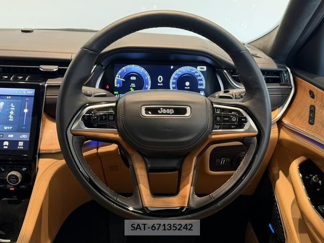 Jeep GRAND CHEROKEE 2025-03 7724393-11