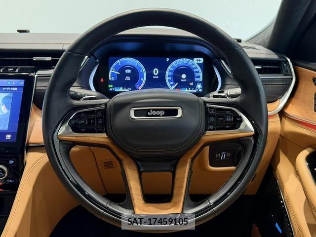Jeep GRAND CHEROKEE 2023-09 8354737-12