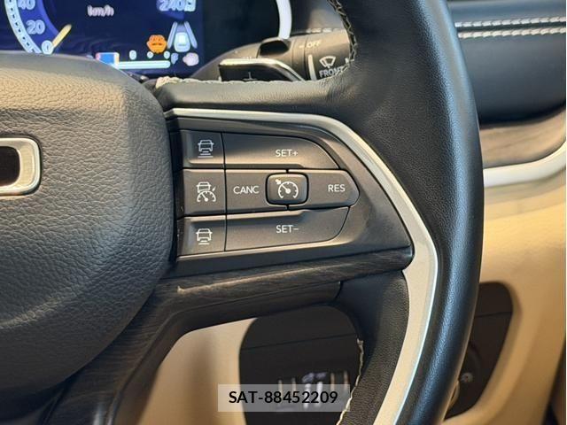 Jeep GRAND CHEROKEE 2022-10 8354739-9