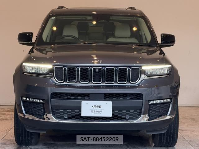 Jeep GRAND CHEROKEE 2022-10 8354739-16