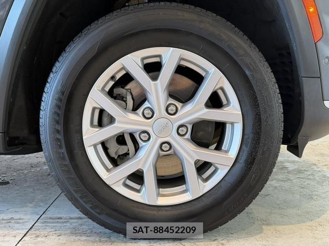 Jeep GRAND CHEROKEE 2022-10 8354739-19