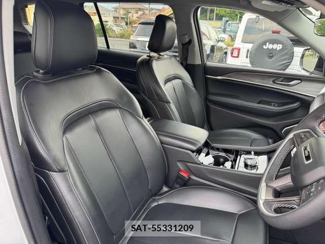 Jeep GRAND CHEROKEE 2024-04 8354738-12