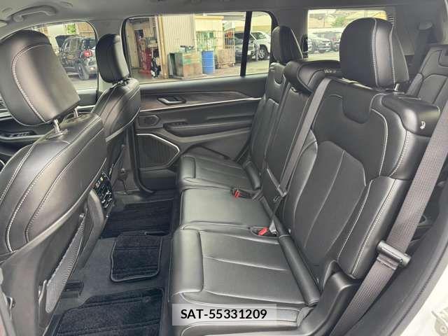 Jeep GRAND CHEROKEE 2024-04 8354738-19