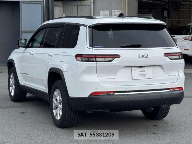 Jeep GRAND CHEROKEE 2024-04 8354738-5