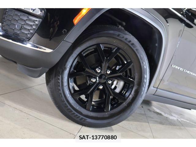 Jeep GRAND CHEROKEE 2023-07 8366438-16