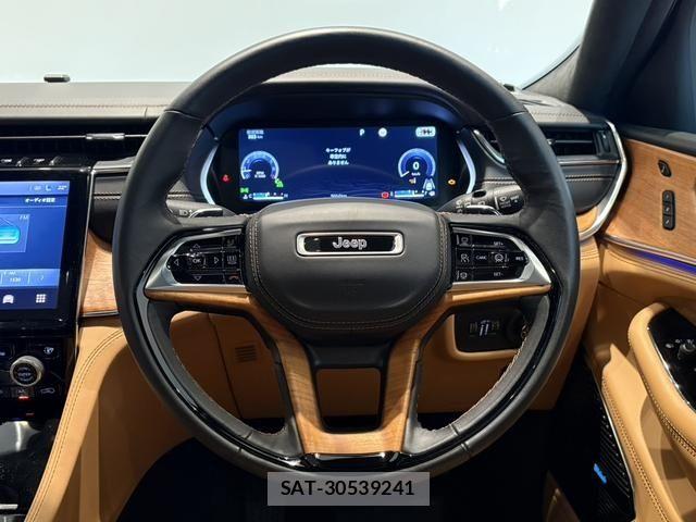Jeep GRAND CHEROKEE 2024-07 8871218-11