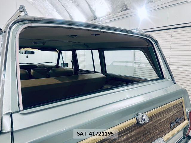 Jeep Grand Wagoneer 1995-11 957592-25