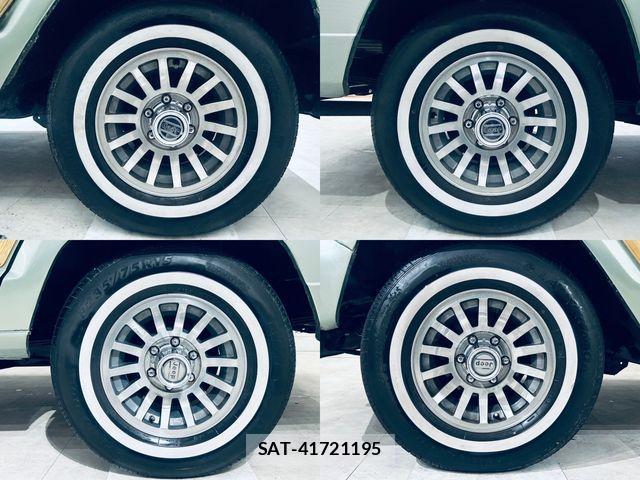 Jeep Grand Wagoneer 1995-11 957592-29